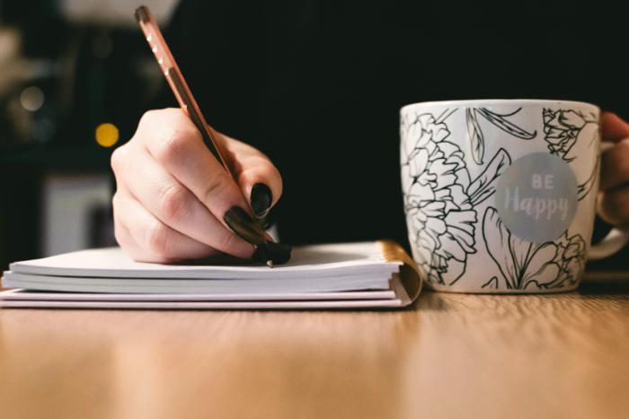 Musica per scrivere o preferisci il silenzio?